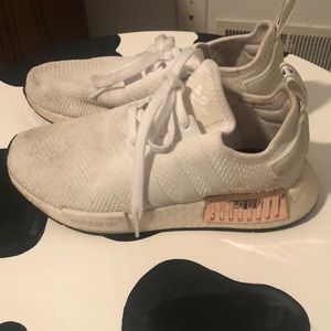 WHITE AND ROSE GOLD ADIDAS NMD